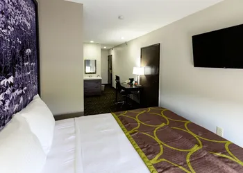 Super 8 by Wyndham High Point/Greensboro hotel thumbnail 6