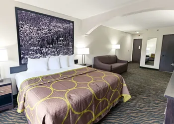 Super 8 by Wyndham High Point/Greensboro hotel thumbnail 8