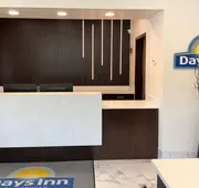 Days Inn by Wyndham Arlington hotel detail image 3