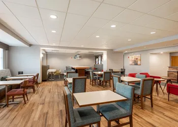 Hampton Inn La Junta hotel thumbnail 2
