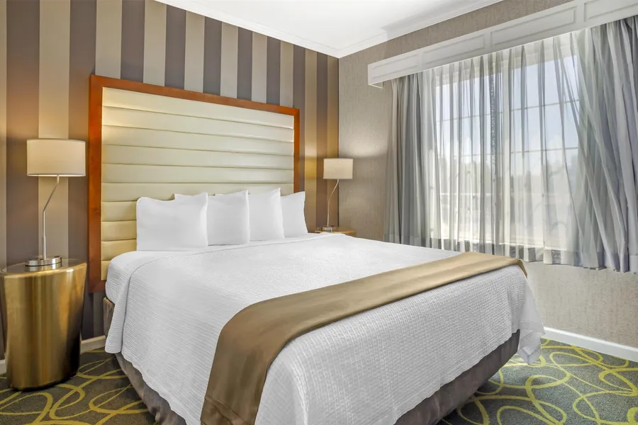 Best Western Plus Dixon Davis hotel detail image 6