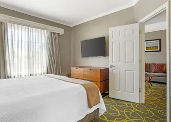 Best Western Plus Dixon Davis hotel thumbnail 7