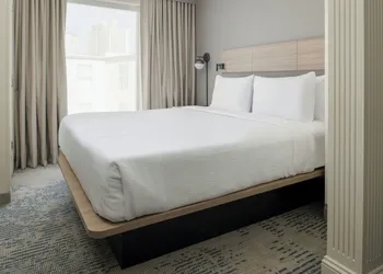 SpringHill Suites by Marriott New Orleans Warehouse Arts District hotel thumbnail 8