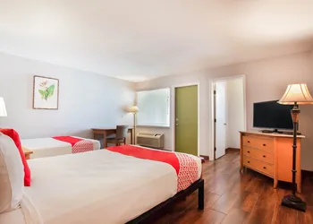 OYO Waterfront Hotel - Cape Coral/Fort Myers, FL hotel thumbnail 8