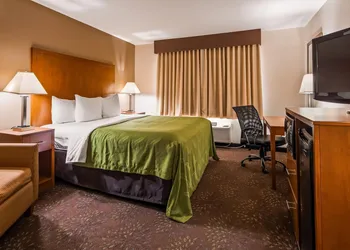 Quality Inn Tomah hotel thumbnail 4