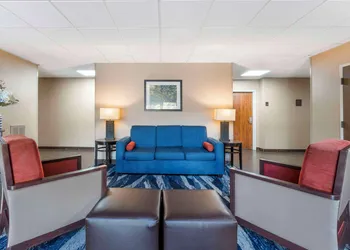 Comfort Inn Summerville - Charleston hotel thumbnail 4