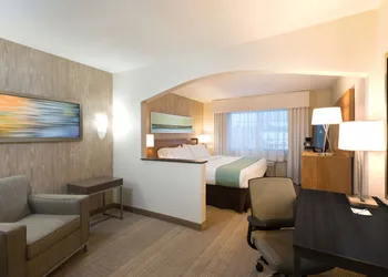 Holiday Inn Express & Suites Fraser - Winter Park Area by IHG hotel thumbnail 8