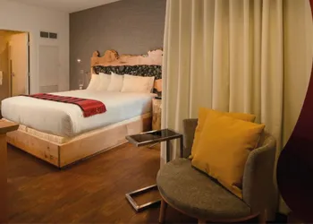 Skwachàys Lodge hotel thumbnail 3