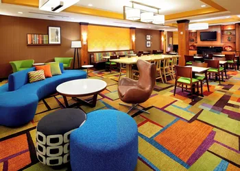 Fairfield Inn & Suites by Marriott Pittsburgh Neville Island hotel thumbnail 2