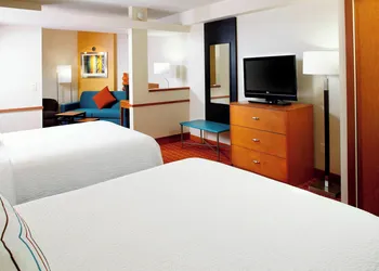 Fairfield Inn & Suites by Marriott Pittsburgh Neville Island hotel thumbnail 6