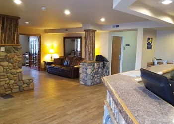 Microtel Inn & Suites by Wyndham Bozeman hotel thumbnail 3
