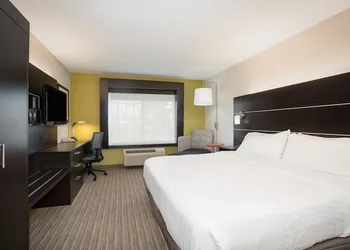 Holiday Inn Express Hotel & Suites Ft. Collins by IHG hotel thumbnail 6
