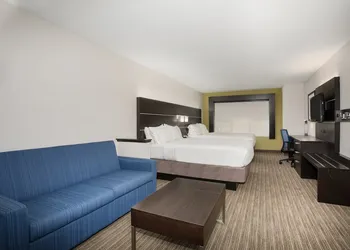Holiday Inn Express Hotel & Suites Ft. Collins by IHG hotel thumbnail 8