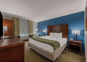 Comfort Inn Newport News - Hampton I-64 hotel thumbnail 4