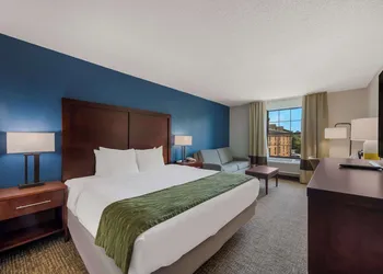 Comfort Inn Newport News - Hampton I-64 hotel thumbnail 7
