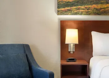 Days Inn by Wyndham Dillon hotel thumbnail 5