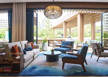 VEA Newport Beach, A Marriott Resort & Spa hotel thumbnail 2