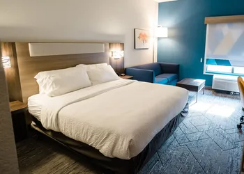 Holiday Inn Express & Suites Knoxville-North-I-75 Exit 112 by IHG hotel thumbnail 8
