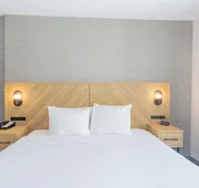 Sandman Signature Surrey-Guildford Suites hotel detail image 5