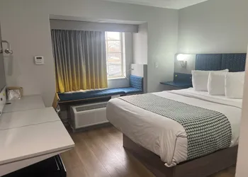 Microtel Inn & Suites by Wyndham Conyers/Atlanta Area hotel thumbnail 7
