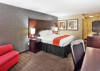 Holiday Inn Express Hotel & Suites Atlanta-Cumming by IHG hotel thumbnail 3