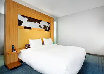 Aloft by Marriott Bolingbrook hotel thumbnail 5