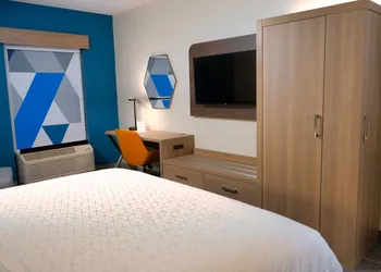 Holiday Inn Express Hotel & Suites Tampa Northwest - Oldsmar by IHG hotel thumbnail 6