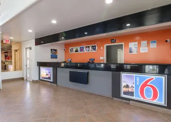 Motel 6 Claremont, CA hotel thumbnail 2