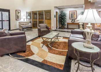 Wingate by Wyndham - Joliet hotel thumbnail 2