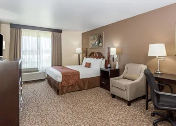 Wingate by Wyndham - Joliet hotel thumbnail 7