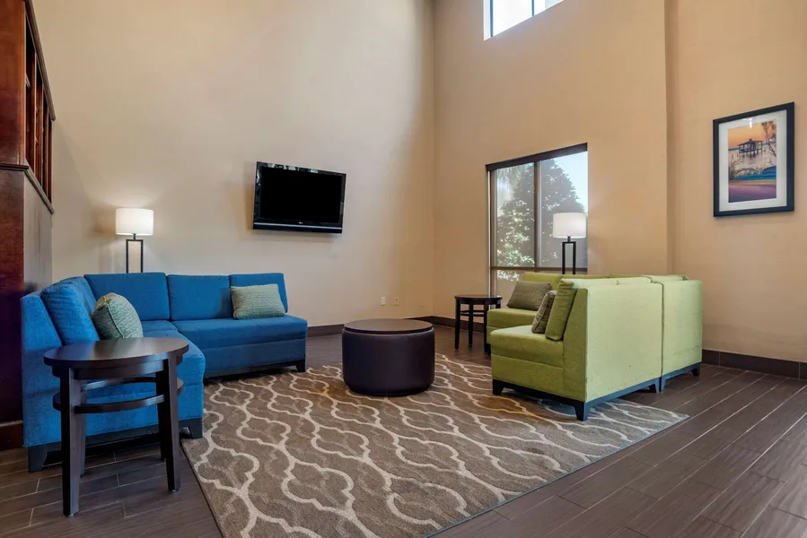 Comfort Suites Mobile hotel detail image 2
