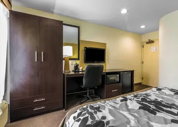 Sleep Inn Lexington hotel thumbnail 8