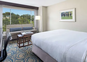 DoubleTree by Hilton San Diego - Del Mar hotel thumbnail 6