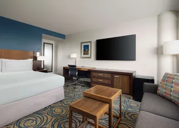 DoubleTree by Hilton San Diego - Del Mar hotel thumbnail 8