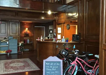 Colts Neck Inn Hotel hotel thumbnail 6