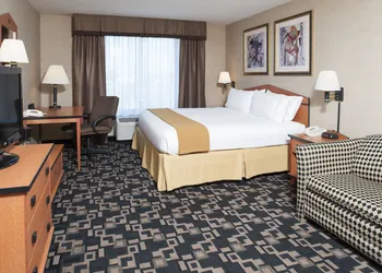 Holiday Inn Express Hotel & Suites Greenwood by IHG hotel thumbnail 6