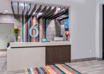 Studio 6 Suites – Stockton, CA – Waterfront hotel thumbnail 2