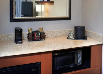 Courtyard by Marriott Columbus Dublin hotel thumbnail 8