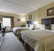 Grand View Inn and Suites hotel detail image 7