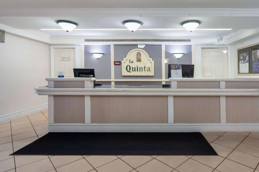La Quinta Inn by Wyndham Pensacola hotel detail image 2