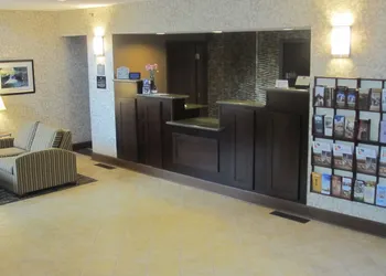 Best Western Plus The Inn & Suites At The Falls hotel thumbnail 5