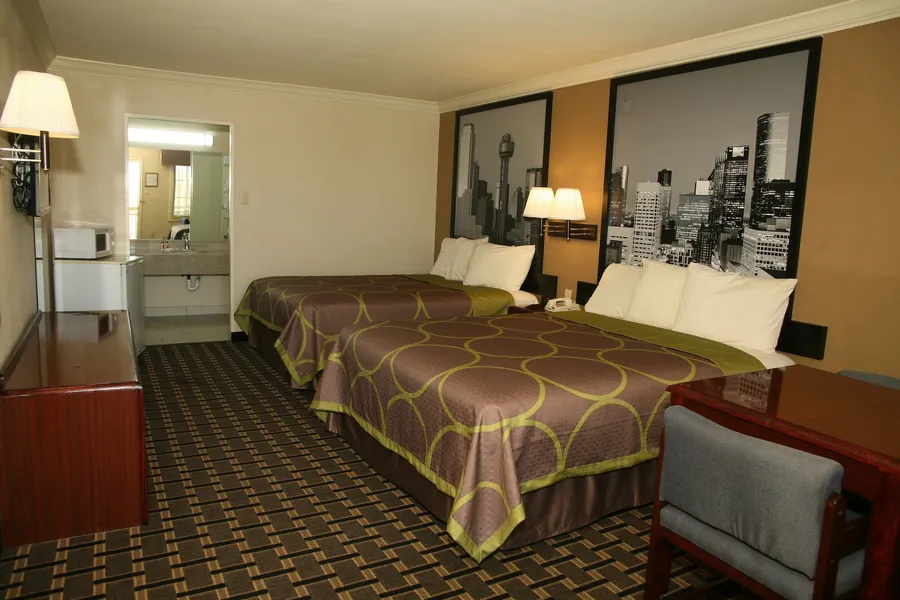 Super 8 by Wyndham Tyler TX hotel detail image 2