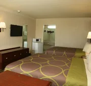 Super 8 by Wyndham Tyler TX hotel detail image 3