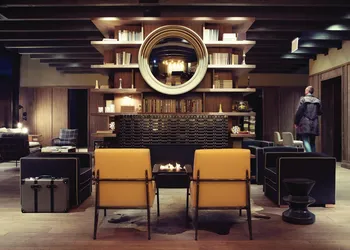 Thompson Chicago, by Hyatt hotel thumbnail 2