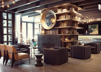 Thompson Chicago, by Hyatt hotel thumbnail 3