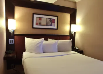 Hôtel Le Concorde Québec hotel thumbnail 5