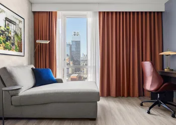 Courtyard by Marriott New York Manhattan / Chelsea hotel thumbnail 4