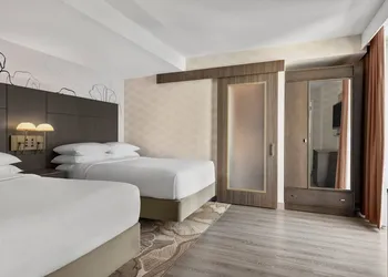 Courtyard by Marriott New York Manhattan / Chelsea hotel thumbnail 6