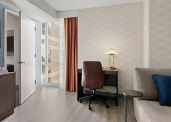 Courtyard by Marriott New York Manhattan / Chelsea hotel thumbnail 7