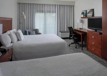 Courtyard by Marriott Jacksonville at Mayo Clinic Campus/Beaches hotel thumbnail 5